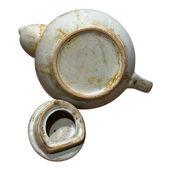 Vintage Ceramic Pottery Bowl & Accompanying Glazed Vine Design Tea Pot - Picture 6 of 6